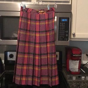 Celine pleated skirt in great condition!!